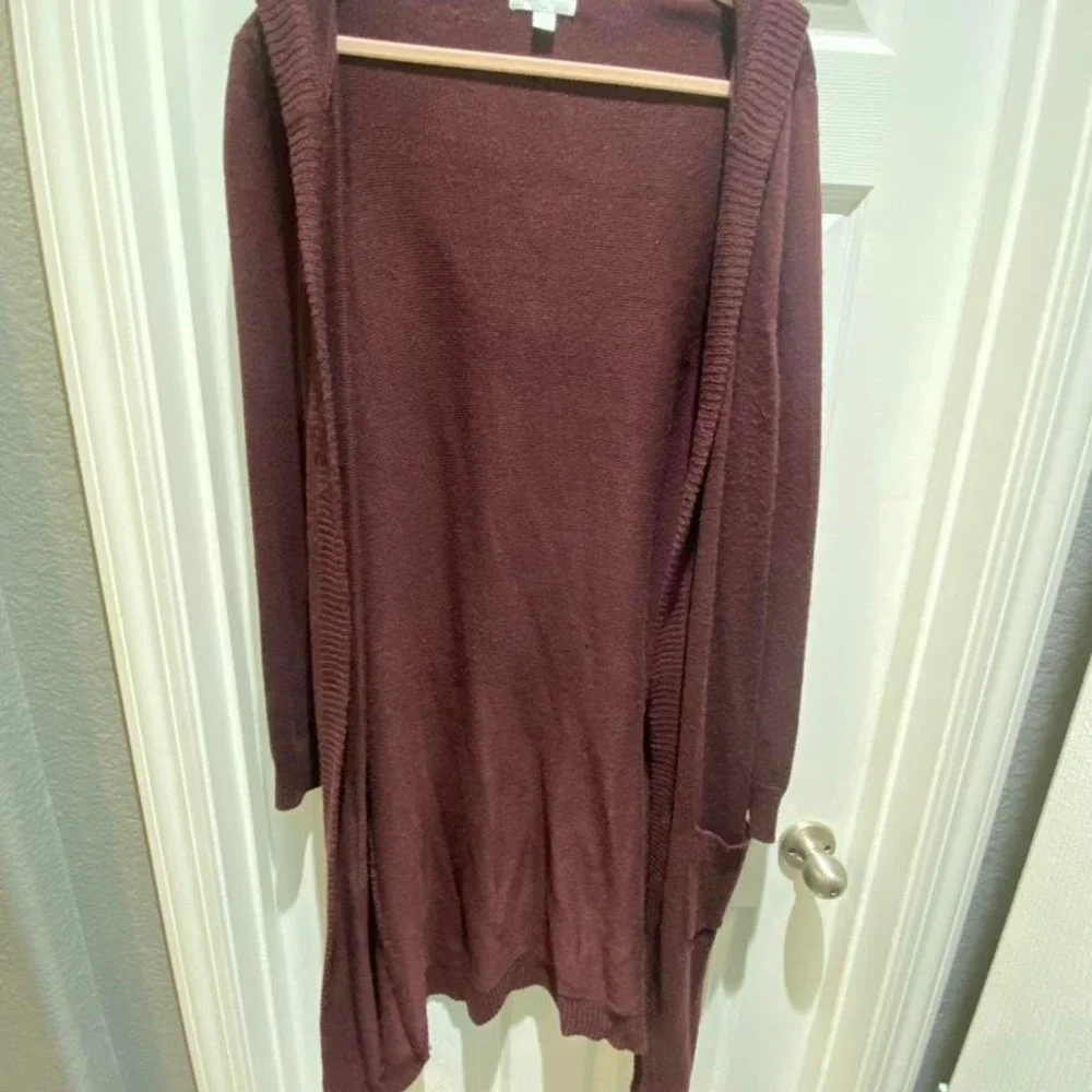 New York & Company burgundy long‎ cardigan with pockets and hoodie